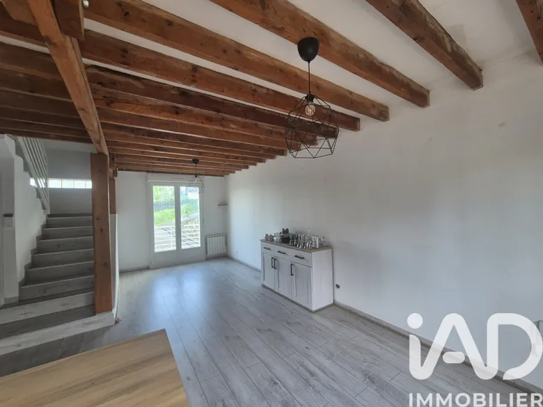 Appartement 4 pièces 70 m² · à Pont-sur-Yonne · 70,5 m² · 110 000 €