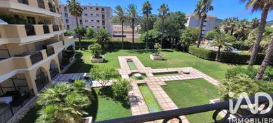 Apartment in Hyères (83400)