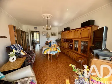 Appartement à Hyères (83400)