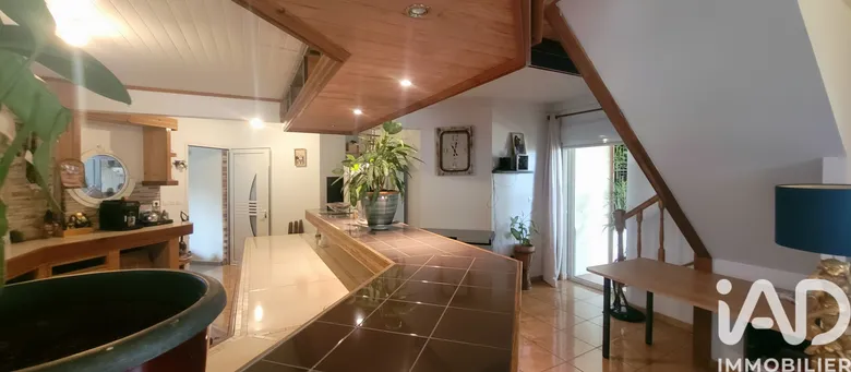 Maison 13 pièces 374 m² · à Saint-Pierre · 374 m² · 885 000 €