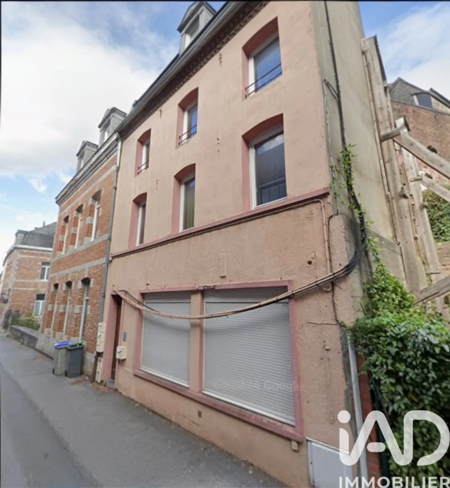 Vente immeuble 90 m² à Maubeuge (59600)