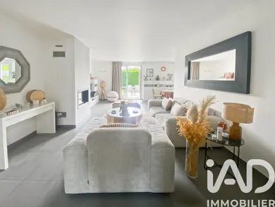 House in Marolles-en-Brie (94440)