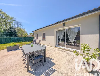 House in Castelnau-de-Médoc (33480)