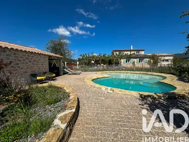 Maison à Cuers (83390)