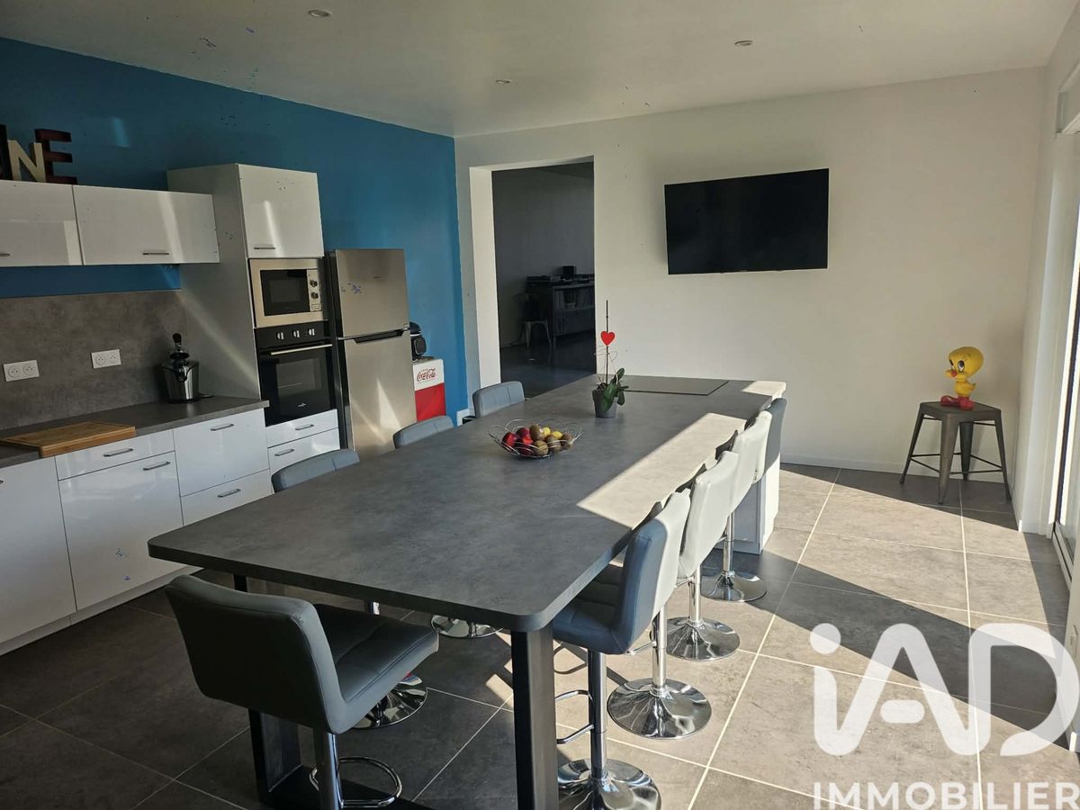 Vente maison à Lillers (62190) : maison 10 pièces 375 m²
