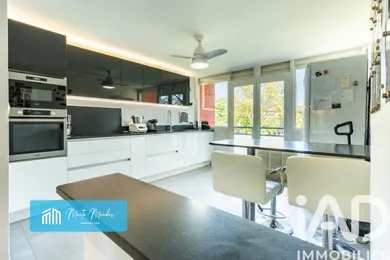 Apartment in Saint-Étienne (42000)