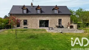 Longere in Sainte-Gemmes-le-Robert (53600)