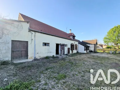 Ferme à Chamvres (89300)