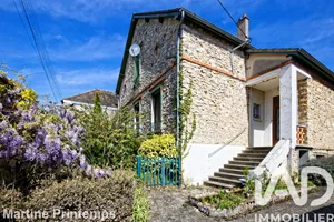 Maison traditionnelle à Vinneuf (89140)