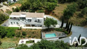 Maison à Cabasse (83340)