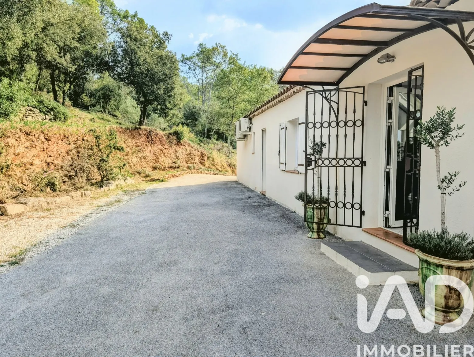 Vente maison à Cabasse (83340) : maison 8 pièces 230 m² - 2006962 — 2