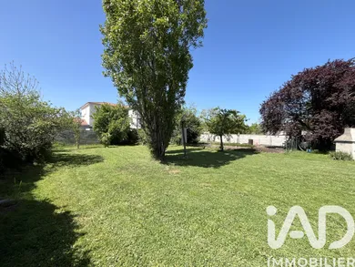 Terrain à bâtir à Bonson (42160)