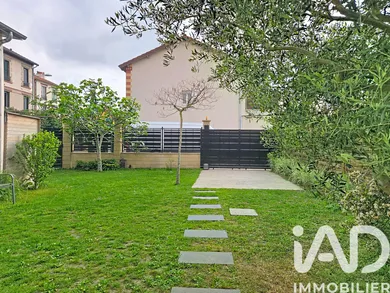House in Nanterre (92000)