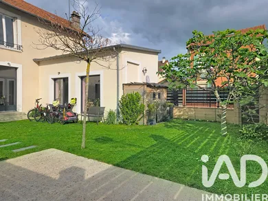 House in Nanterre (92000)