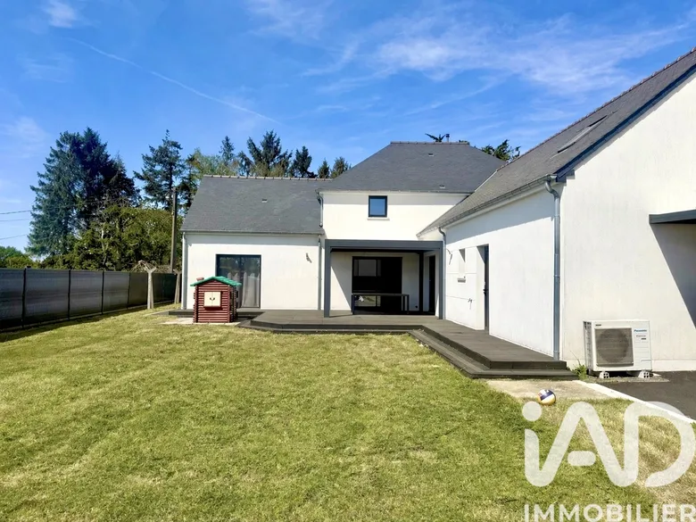 Maison 5 pièces 145 m² · à Mesnil-Roc'H · 145 m² · 394 400 €