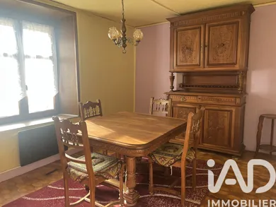 Maison de village à Sail-sous-Couzan (42890)