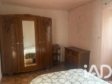 Maison de village à Sail-sous-Couzan (42890)