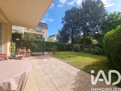 Apartment in Brunoy (91800)