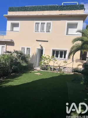 Apartment in Cannes (06400)