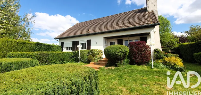 Maison 5 pièces 132 m² · à Vrély · 132 m² · 230 000 €