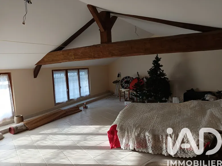 Maison 7 pièces 132 m² · à Martaizé · 132 m² · 69 000 €