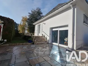 Traditional house in Chinon (37500)