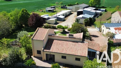 Maison de campagne à Fleuré (86340)