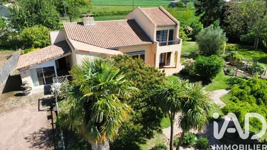 Maison de campagne à Fleuré (86340)