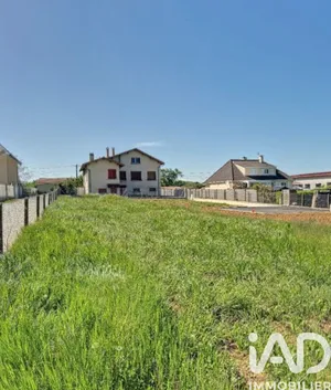 Building plot in Communay (69360)