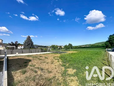 Terrain à bâtir à Communay (69360)