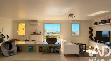Apartment in Monteux (84170)