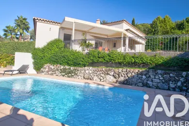 Maison d'architecte à Évenos (83330)