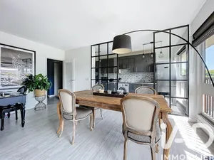 Apartment in Le Chesnay (78150)