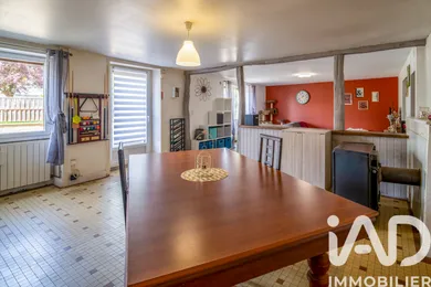 Maison de village à La Tour-de-Sçay (25640)