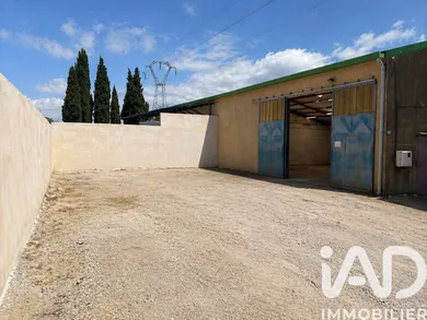 Commercial walls in Monteux (84170)