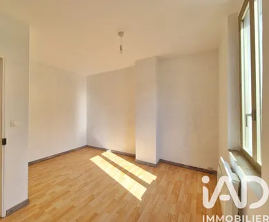 Apartment in Hyères (83400)