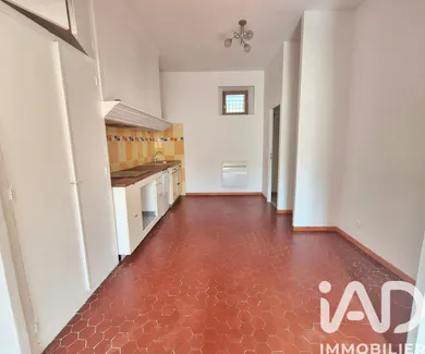 Apartment in Hyères (83400)
