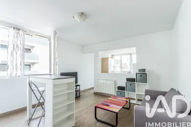 Apartment in Villenave-d'Ornon (33140)