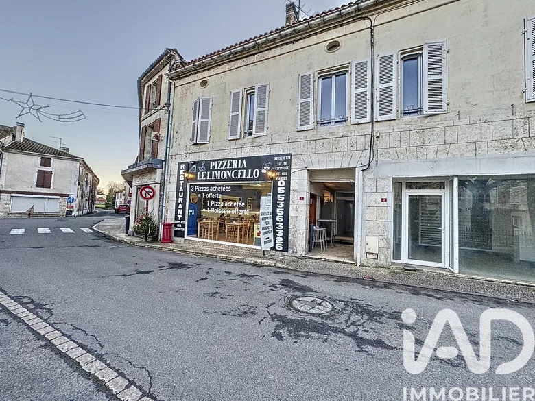 Restaurant à Mareuil (24340) · 70 m² · 77 200 €
