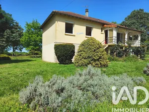House in Ambernac (16490)