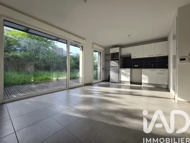 Apartment in Toulouse (31200)