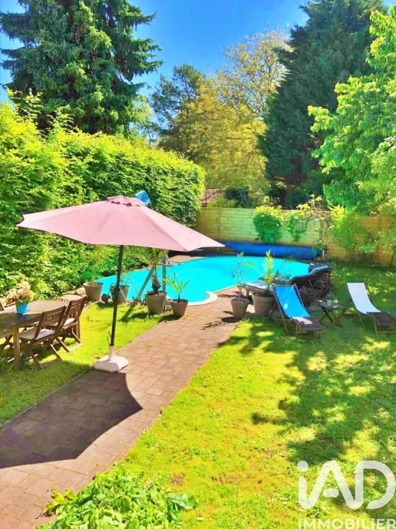 Maison 10 pièces 208 m² · à Strasbourg · 207,5 m² · 970 000 €