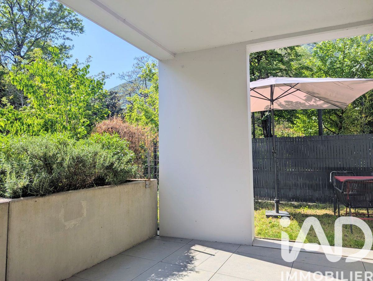 appartement à Corenc