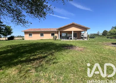 House in Buanes (40320)