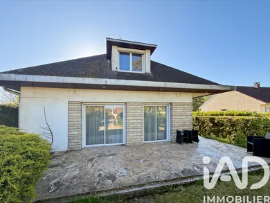 Traditional house in Courlon-sur-Yonne (89140)
