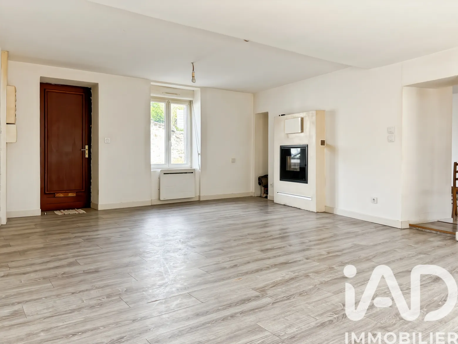 Vente maison à Courcité (53700) : maison de village 4 pièces 107 m² — 2