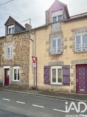 Village house in Courcité (53700)