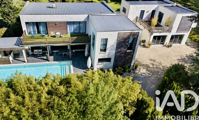 Maison 9 pièces 455 m² · à Saint-Cyr-sur-Loire · 455 m² · 1 150 000 €