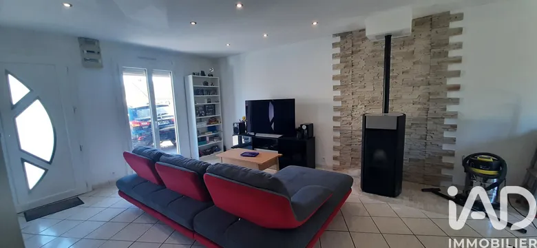 Maison 5 pièces 119 m² · à Angerville-la-Campagne · 119 m² · 190 000 €