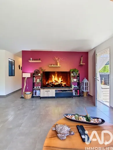 Maison à Saint-Étienne-le-Laus (05130)